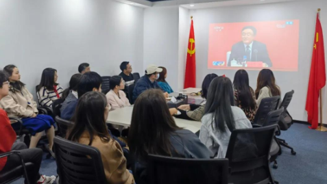 汲取不懈奮斗的力量，學(xué)習(xí)黨的十九屆六中全會精神