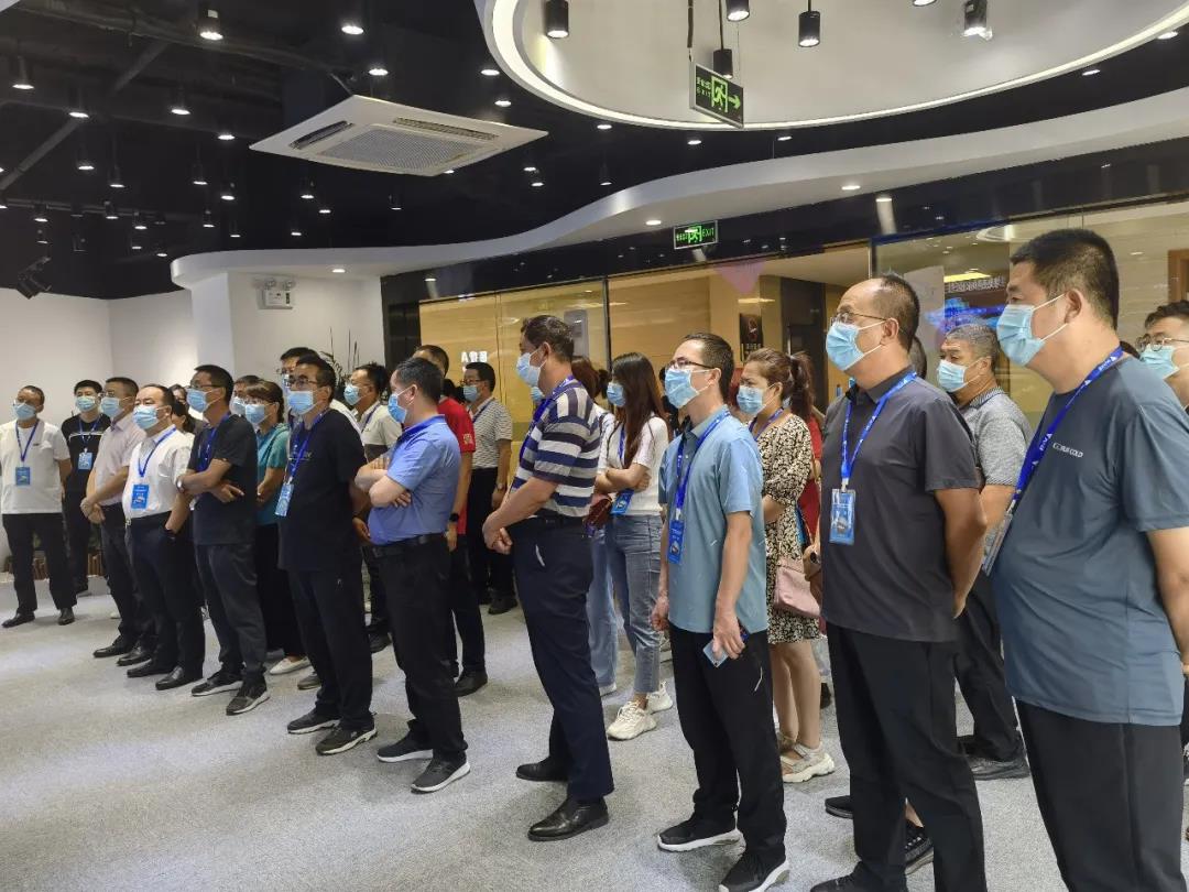 甘肅省各地市商務(wù)局考察團一行蒞臨健培科技考察調(diào)研