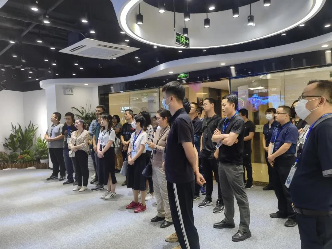 甘肅省商務(wù)廳干部考察團蒞臨健培科技考察調(diào)研