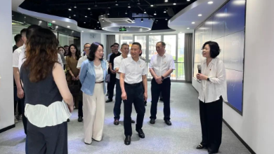 杭州市發改委黨組副書記、副主任、機關黨委書記楊釗一行蒞臨健培科技考察調研