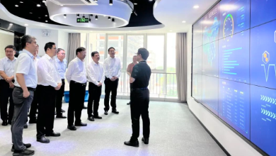 北京化工大學校長、中國工程院院士譚天偉一行蒞臨健培科技考察調研